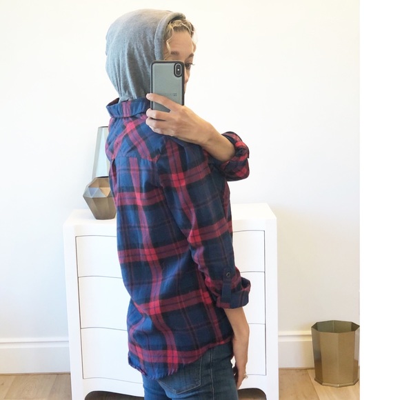 SCOTLAND Blue Plaid Flannel Button Down w Hood - Picture 4 of 9